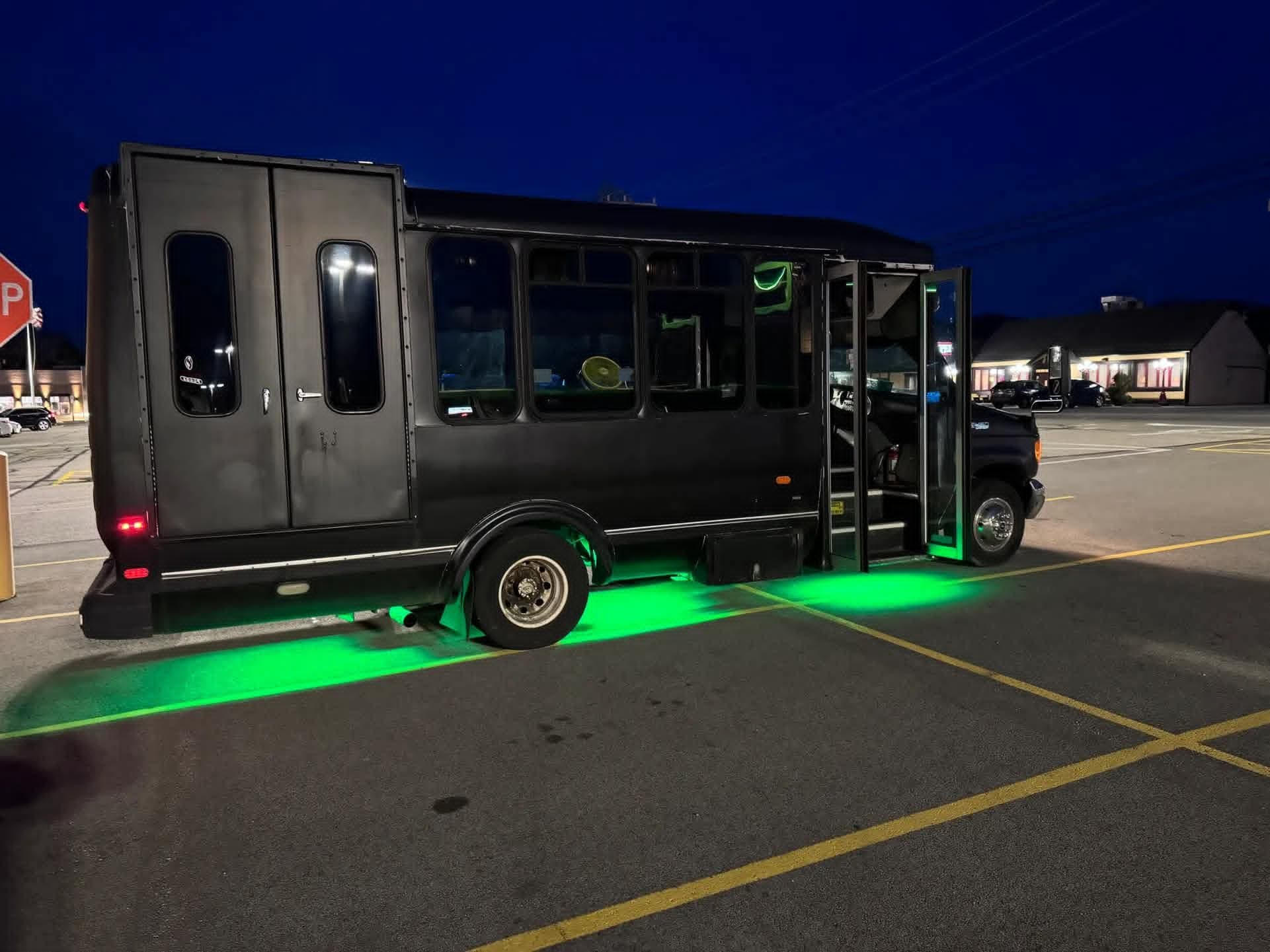 CulturvaTour Party Bus